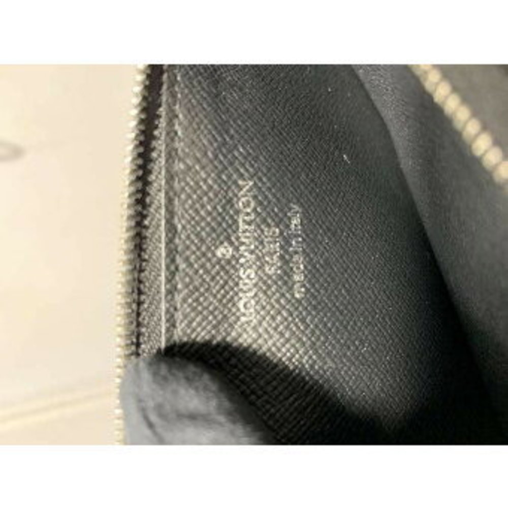 Louis Vuitton Taiga Monogram Eclipse Black Case R… - image 5